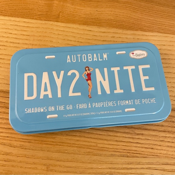 The Balm Autobalm Day 2 Nite Shadows On The Go Eyeshadow Palette - NEW - Picture 4 of 5